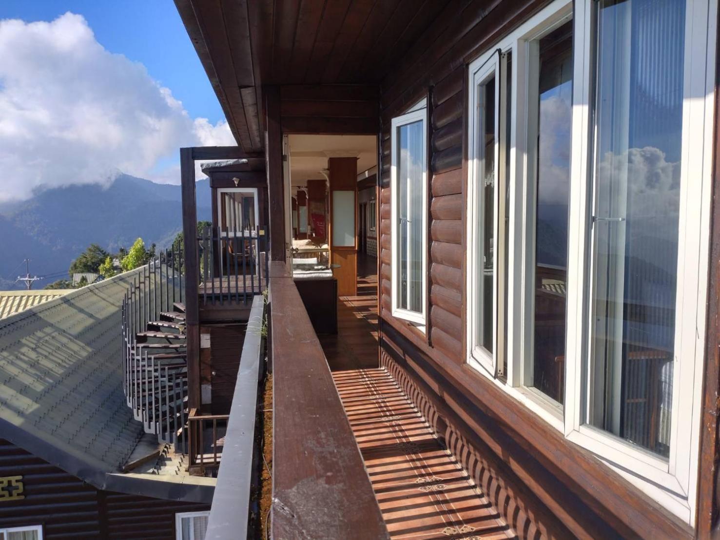 Ferienwohnung Victoria Peak Garden Suburb Renai Exterior foto